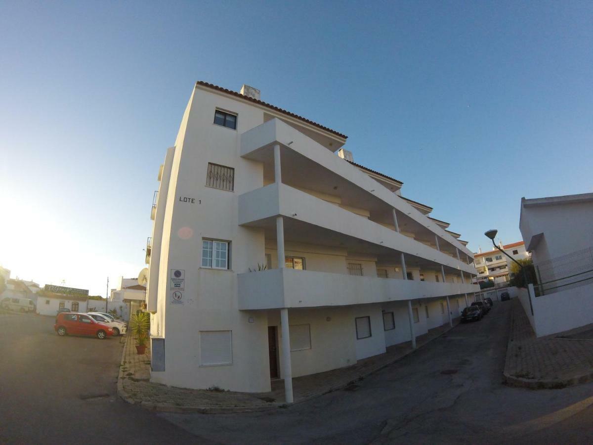Apartamento A11 - 800M Da Praia 阿尔布费拉 外观 照片